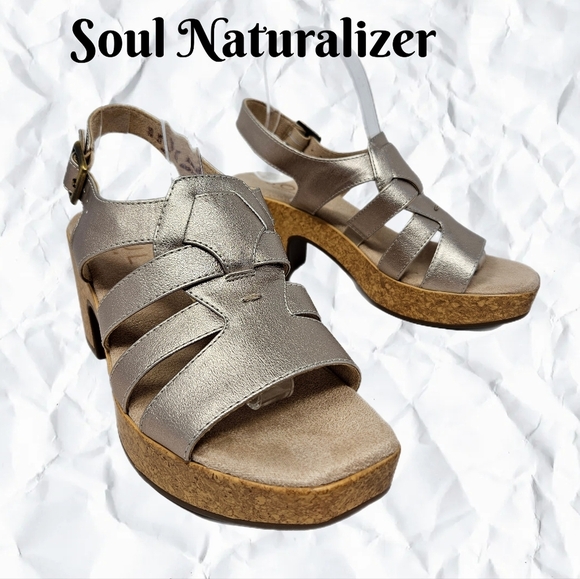 Soul Naturalizer Womens Aki Warm Silver Faux Leather Platform Sandels Sz 7W Adj. - Picture 1 of 12